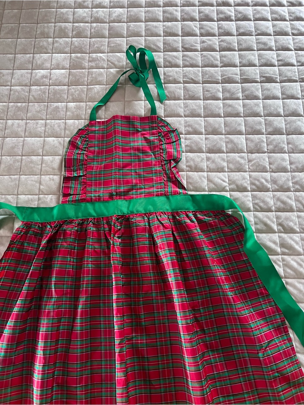 Vintage 1950s Red Green Plaid Christmas Apron Entertaining Cottagecore - Picture 3 of 5